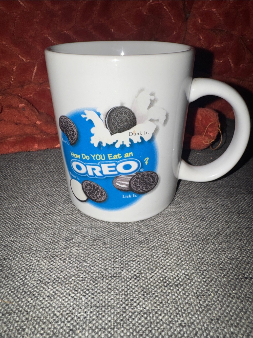 Vintage Official Oreo "How Do You Eat An Oreo?" Advertising Coffee Mug